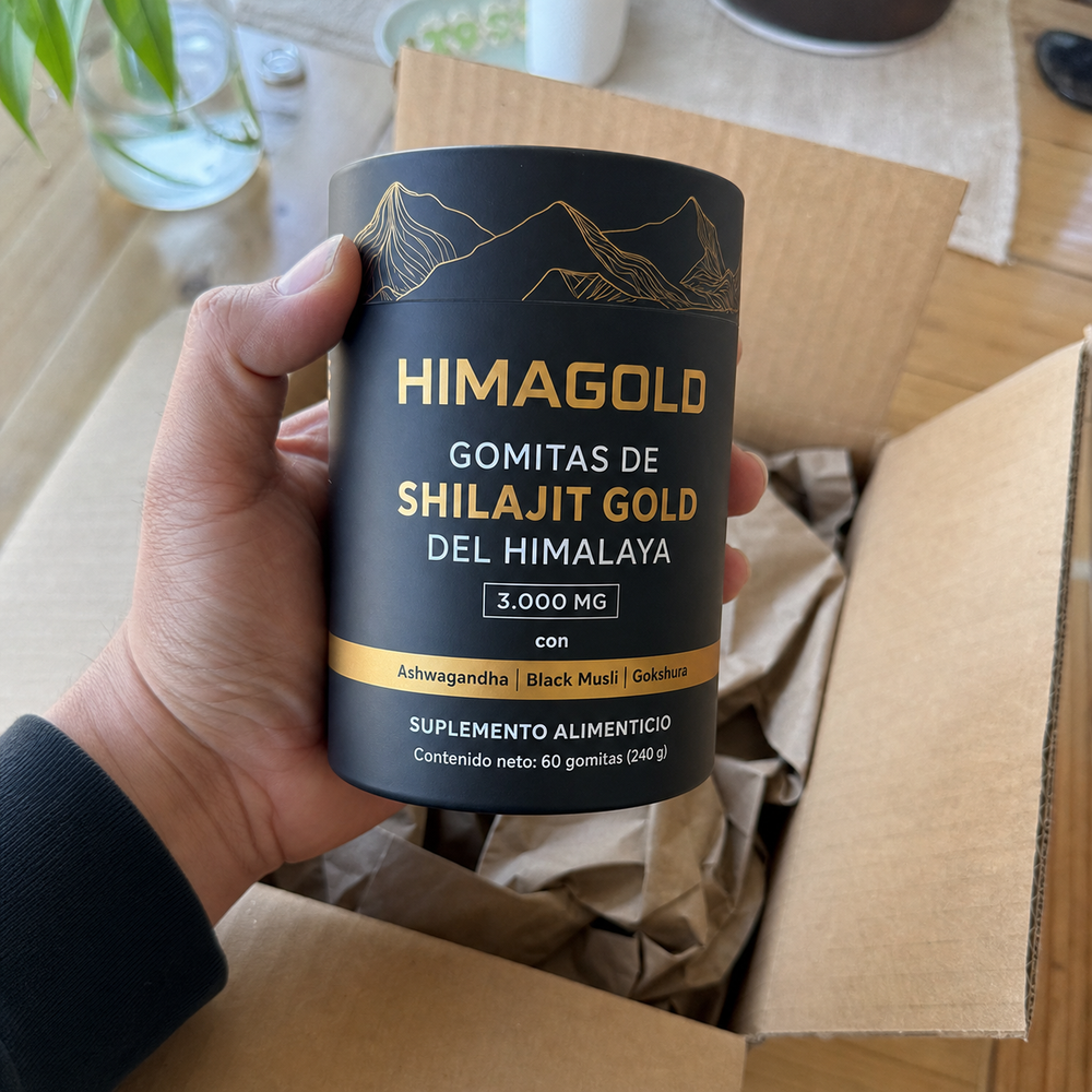 Unboxing de HIMAGOLD en una mesa